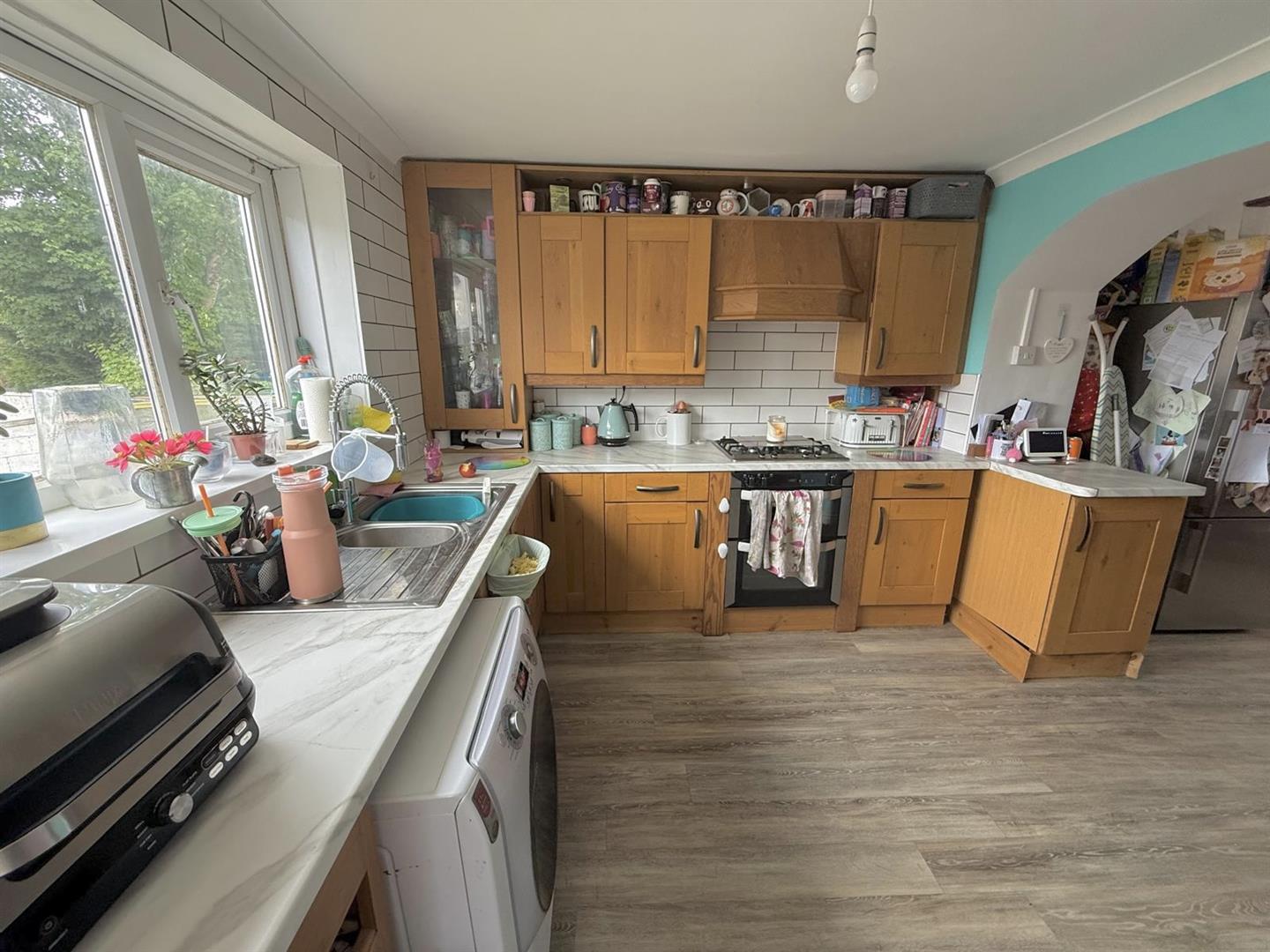 Bute Place, Hirwaun - 20260528_133330000_iOS 2.jpg