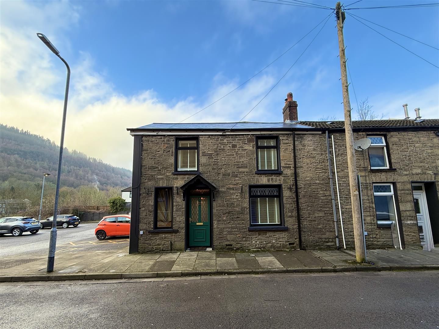 Alice Place, Cwmaman, Aberdare - 20260119_114112824_iOS.jpg