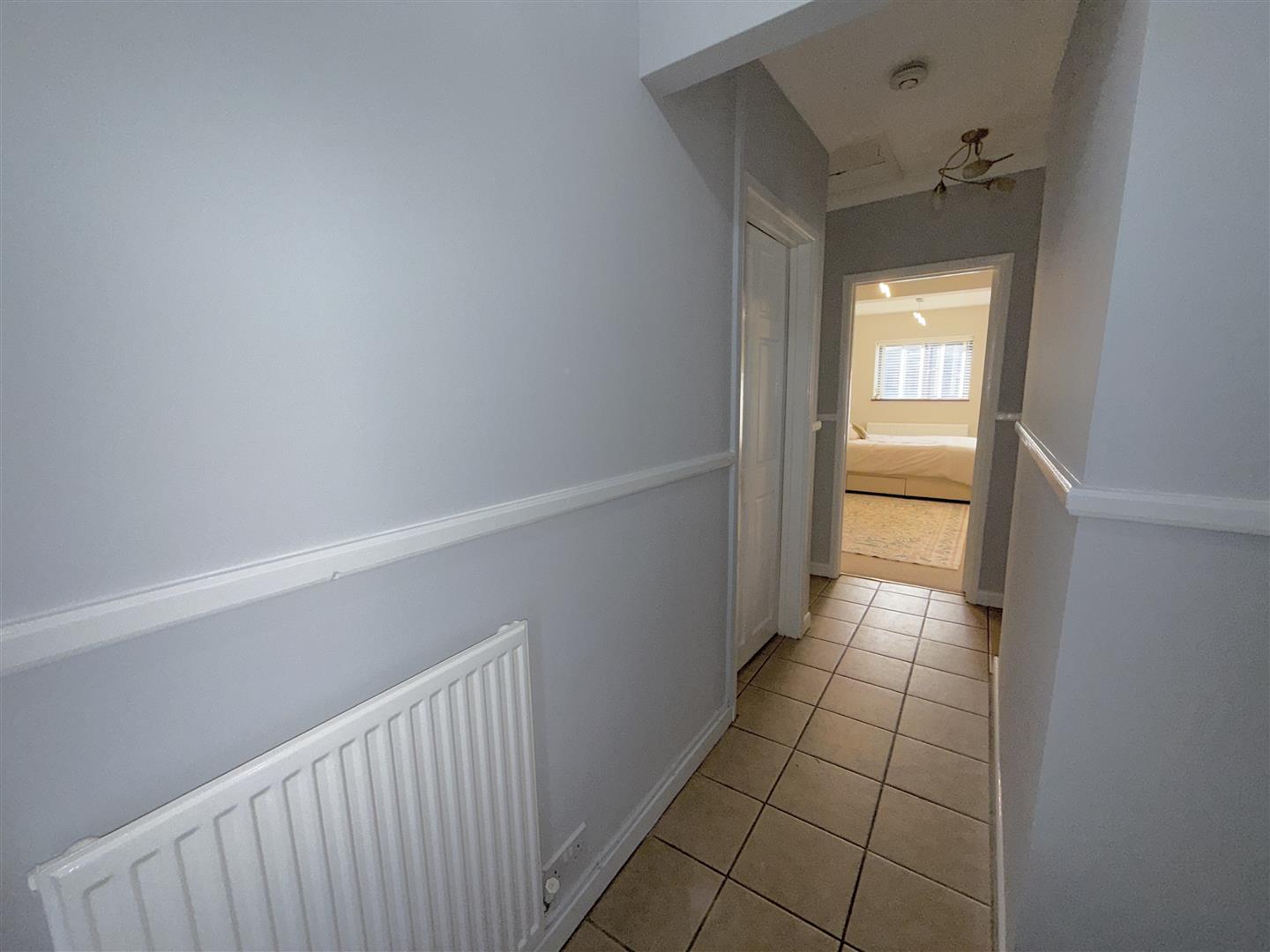 Hirwaun Road, Hirwaun, Aberdare - 20251216_112134249_iOS.jpg
