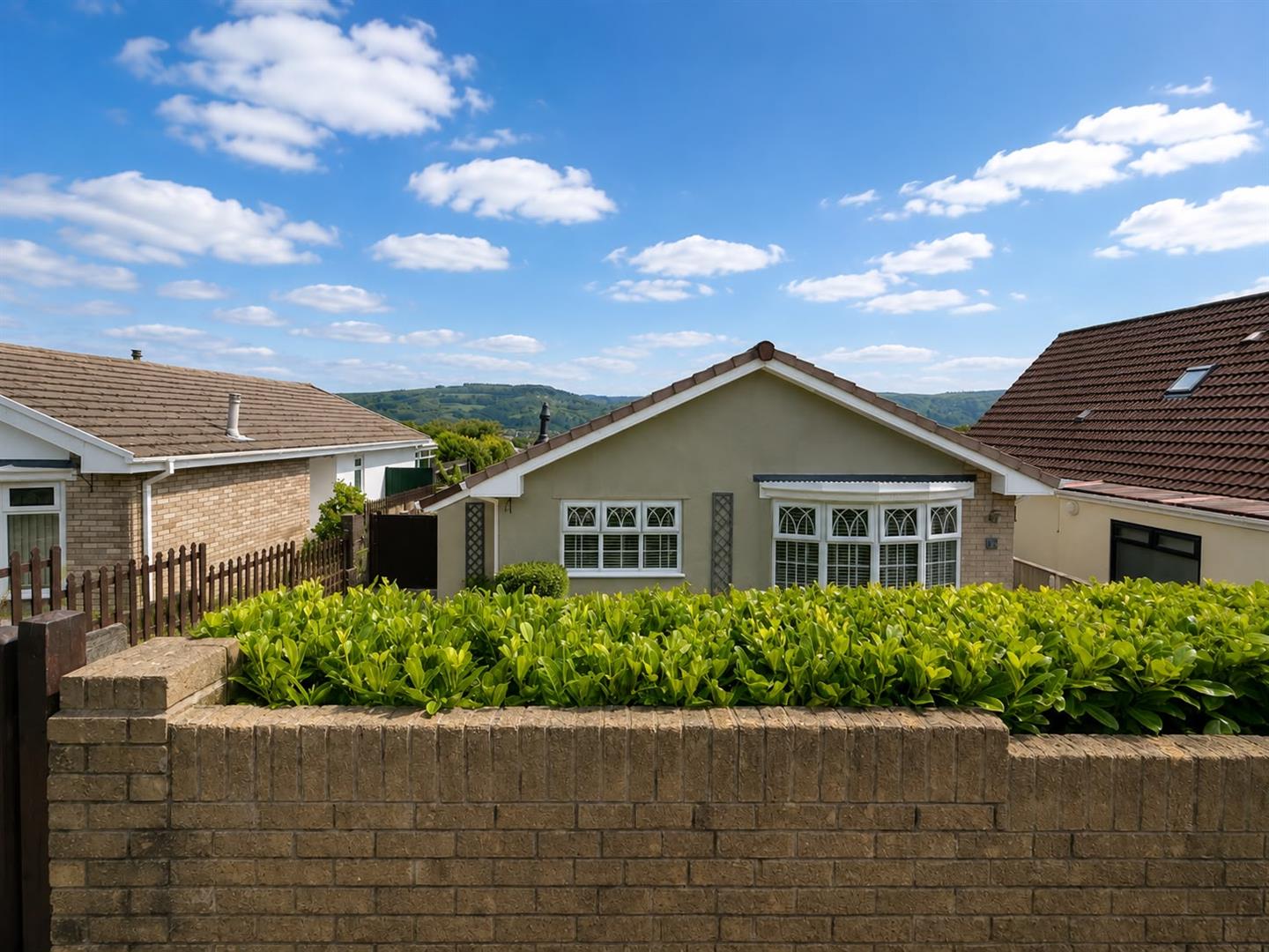 Cenarth Drive, Aberdare - 20260807_085535000_iOS 1.jpg