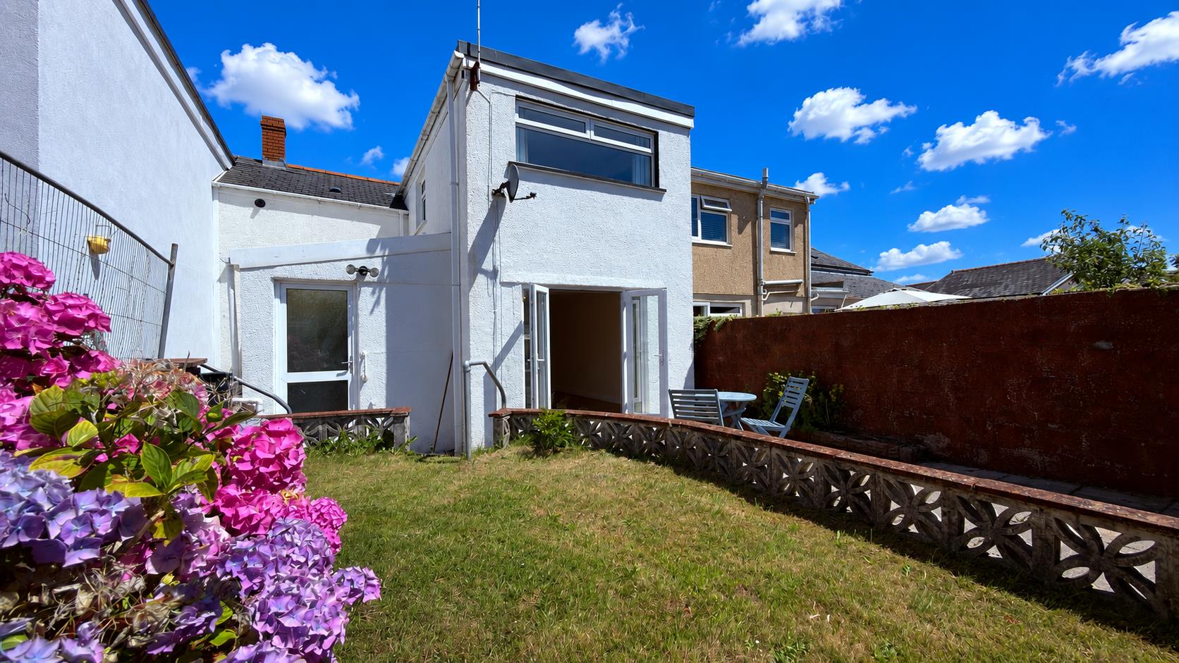 Howells Row, Cwmdare, Aberdare - 20260703_125630796_iOS.png