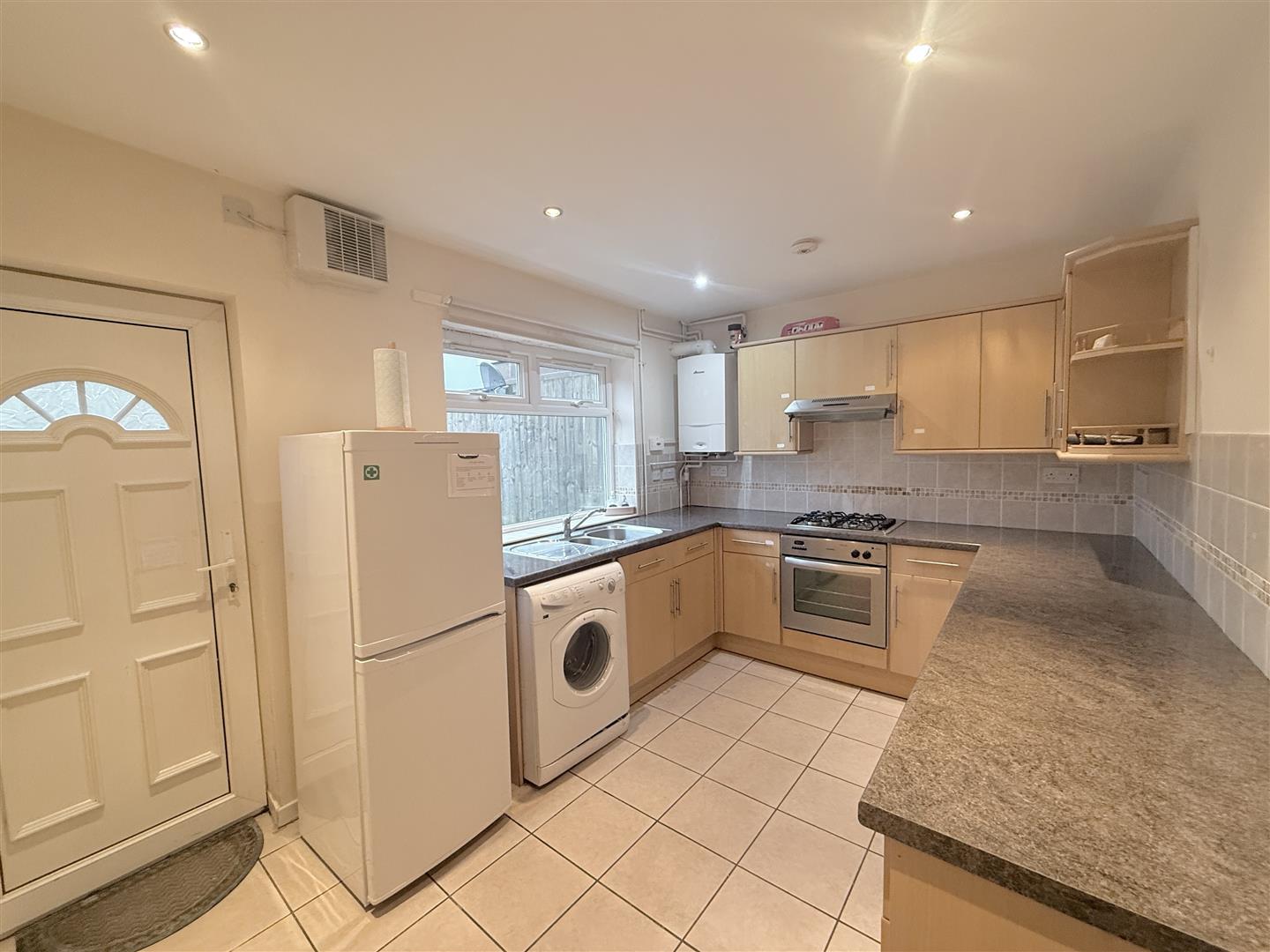 Merthyr Road, Llwydcoed, Aberdare - 20260209_163955519_iOS.jpg