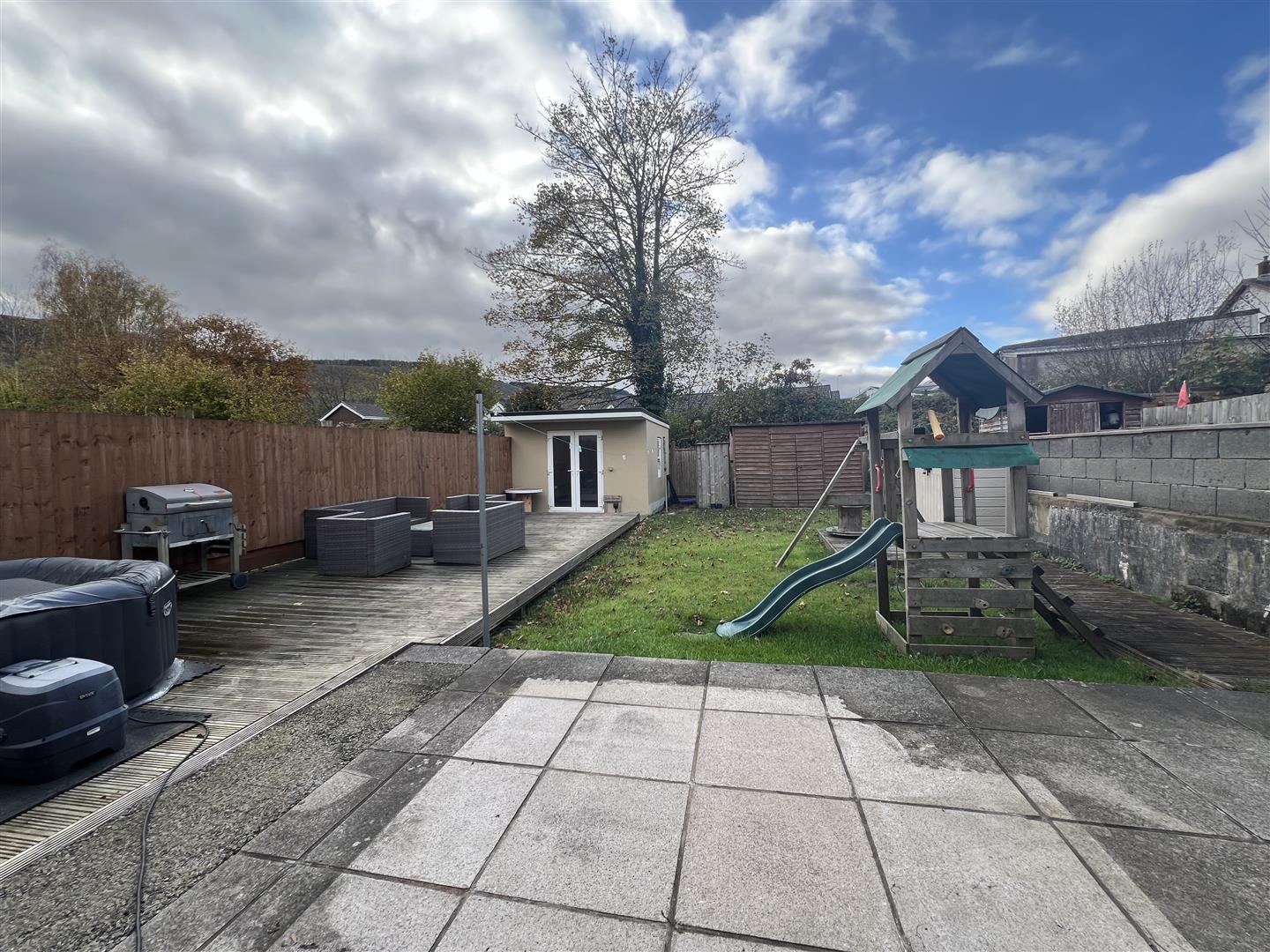 Fair Oak Close, Aberdare - IMG_4884.jpg