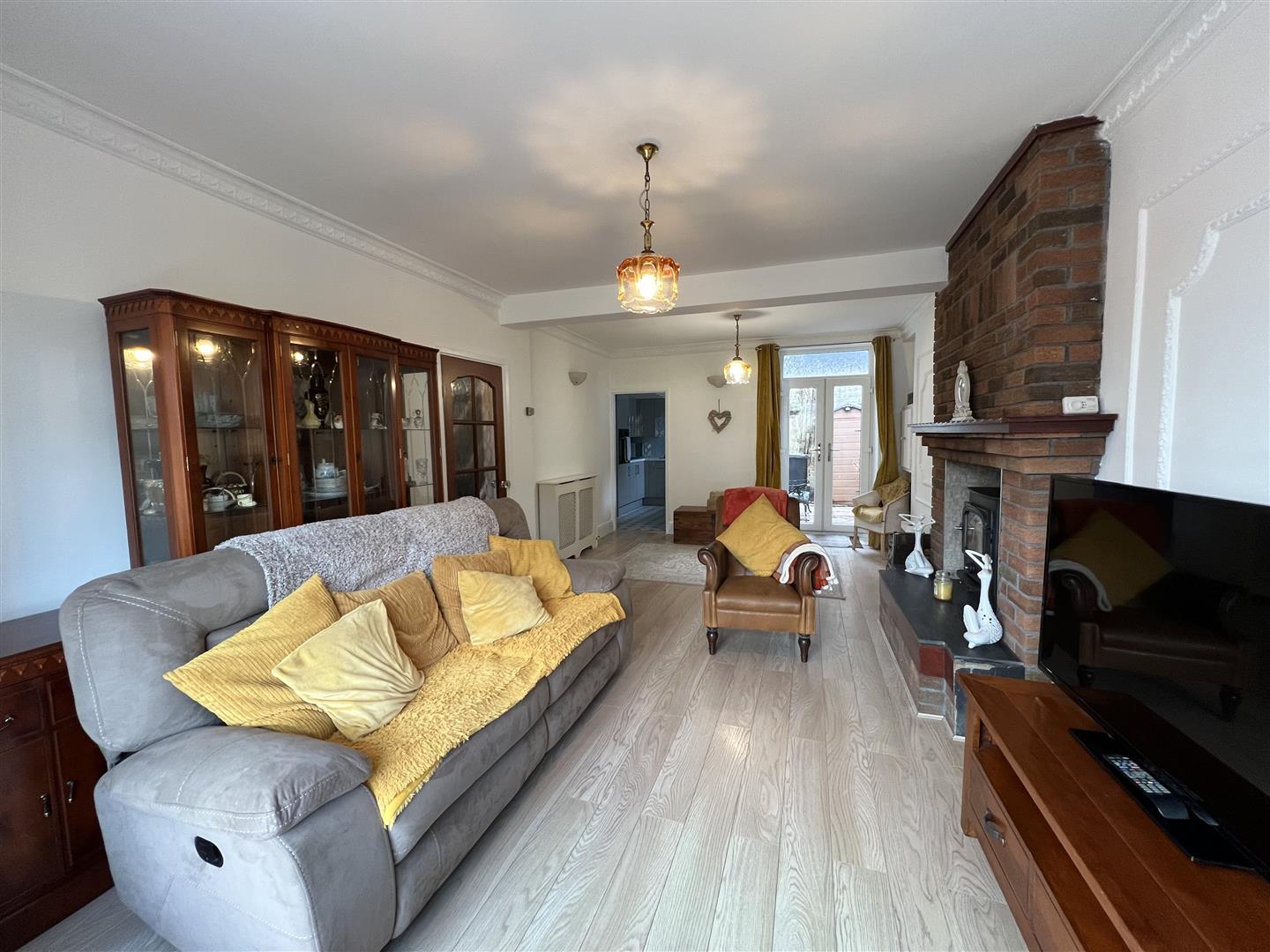 Abercynon Road, Abercynon, Mountain Ash - Living Room