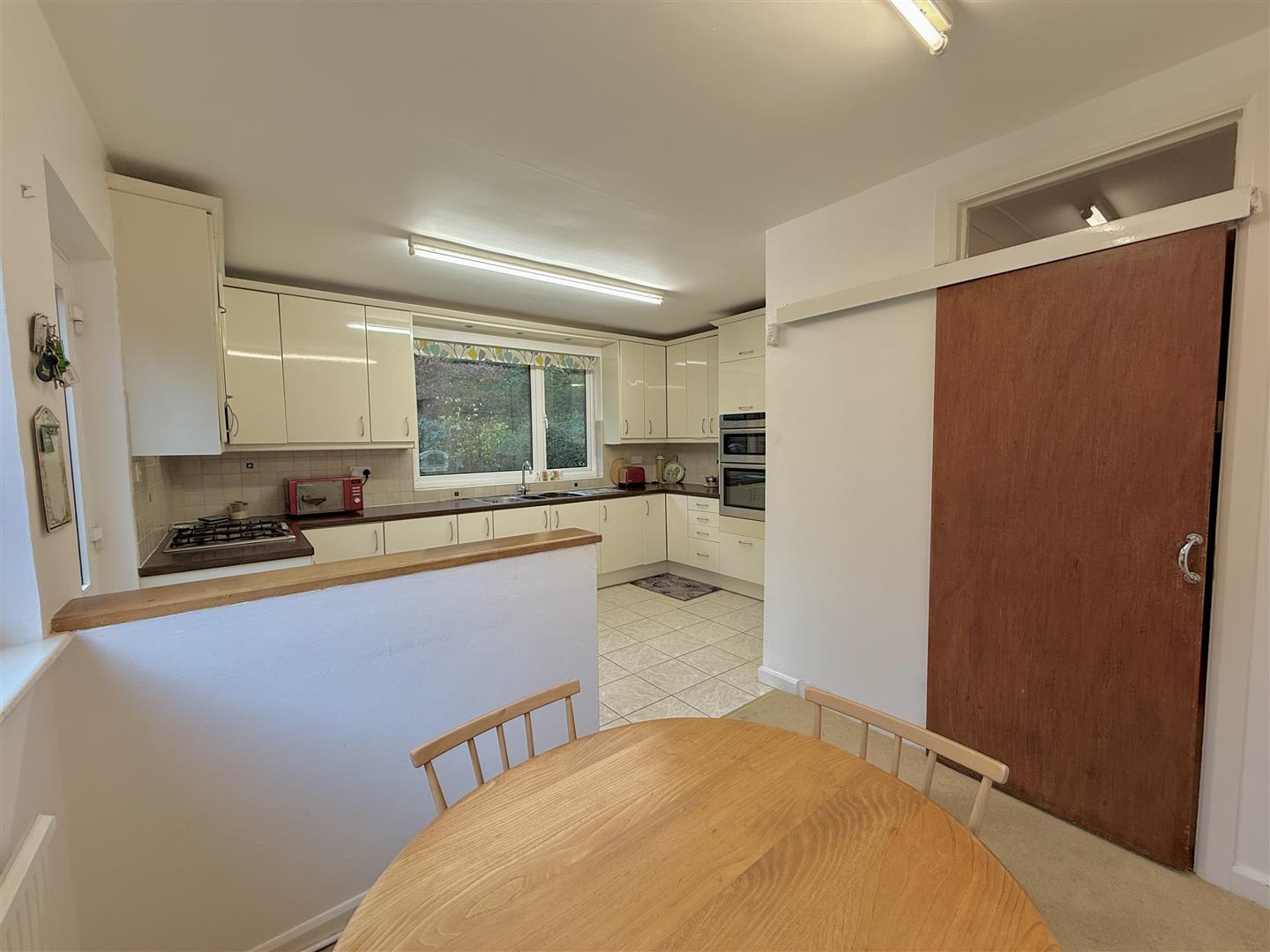 Kingsbury Place, Llwydcoed, Aberdare - 20251111_095717060_iOS.jpg