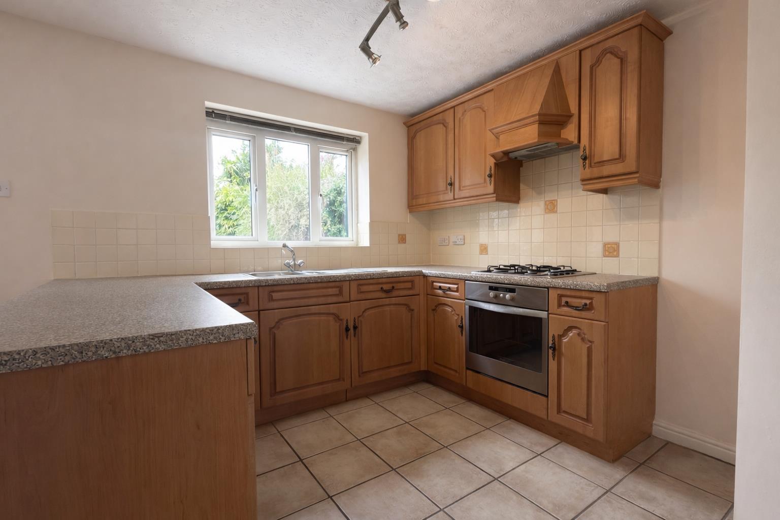Springfield Gardens, Hirwaun, Aberdare - 20260401_123703015_iOS.png