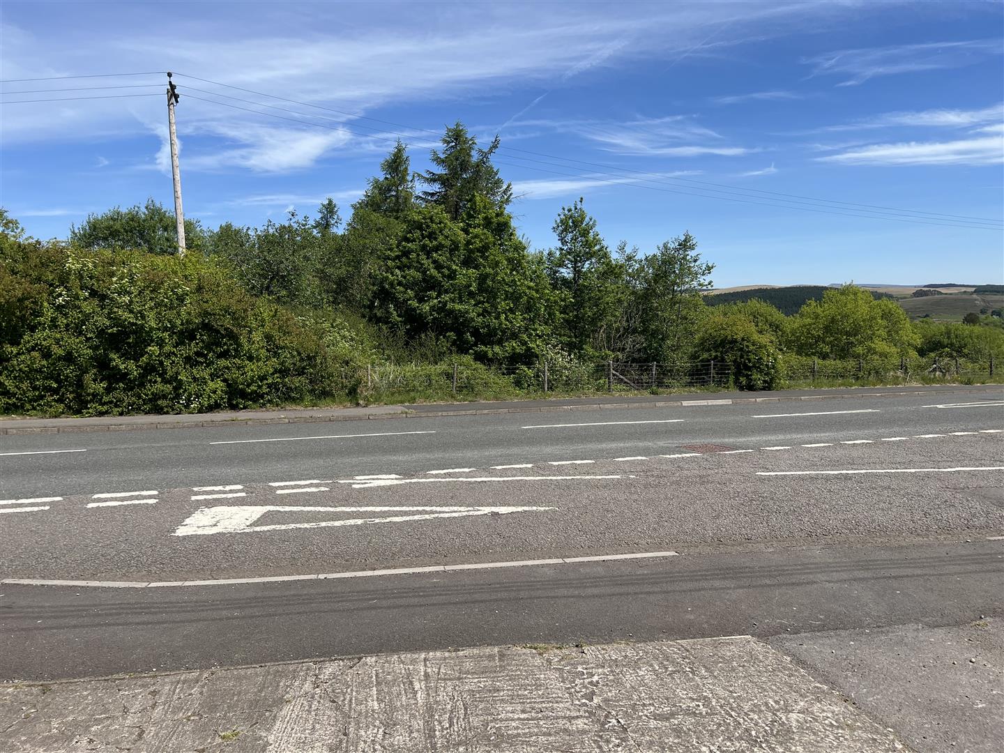 Main Road, Dyffryn Cellwen, Neath - IMG_7427.jpg
