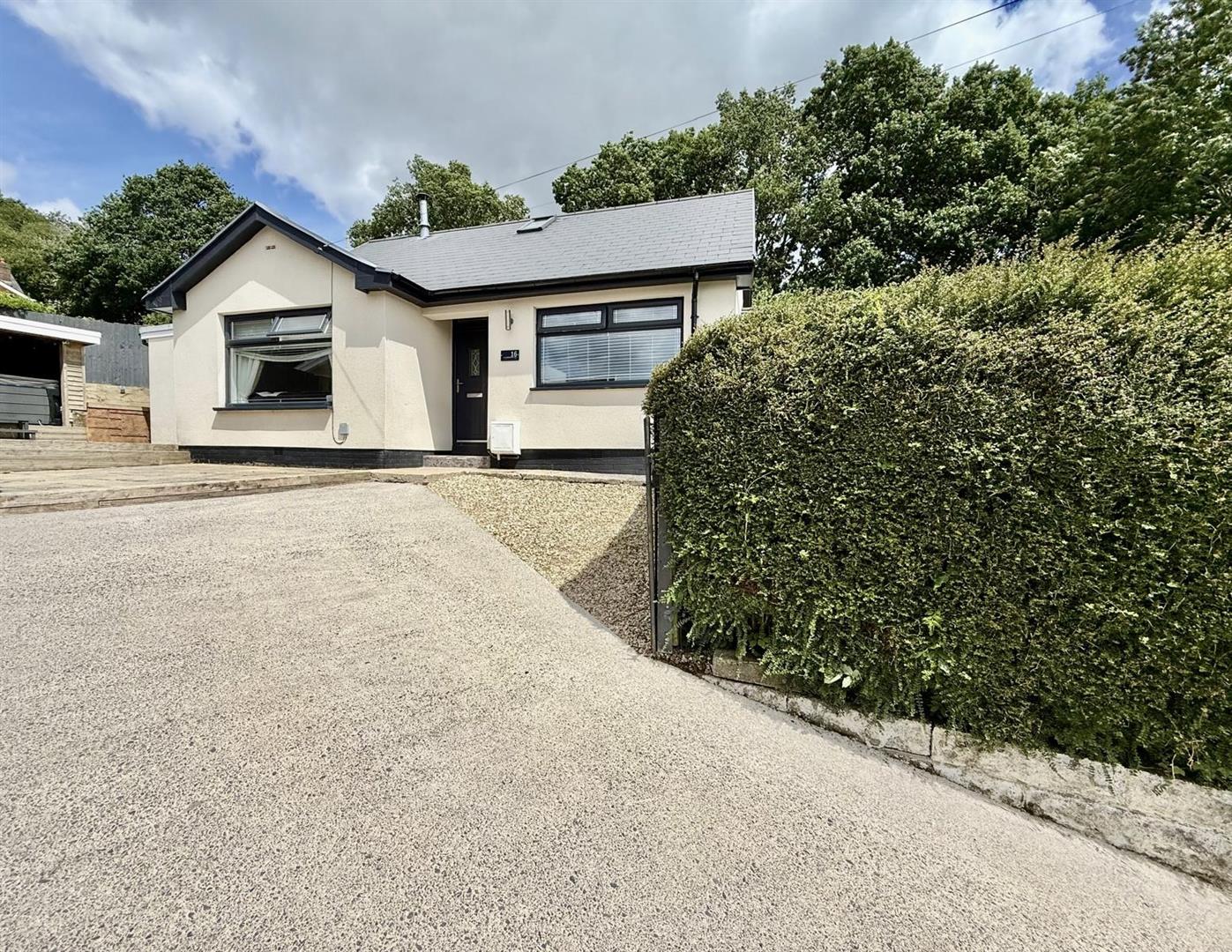 Fairfield Close, Aberdare - 20250629_120411000_iOS 2.jpg