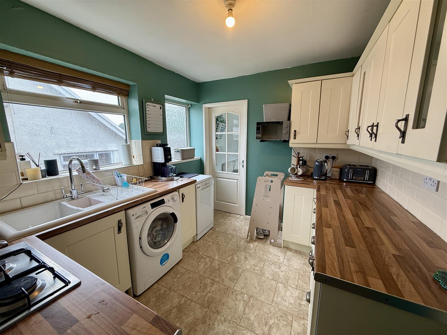 Rheidol Close, Cwmbach, Aberdare - 20250715_101929378_iOS.jpg
