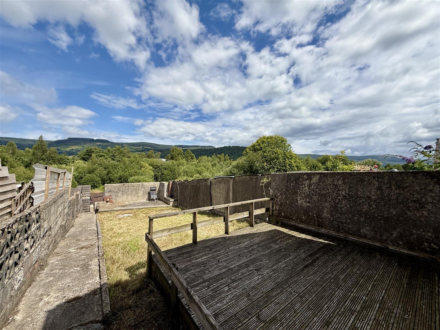 Park View Terrace, Abercwmboi, Aberdare - 20250728_123852296_iOS.jpg