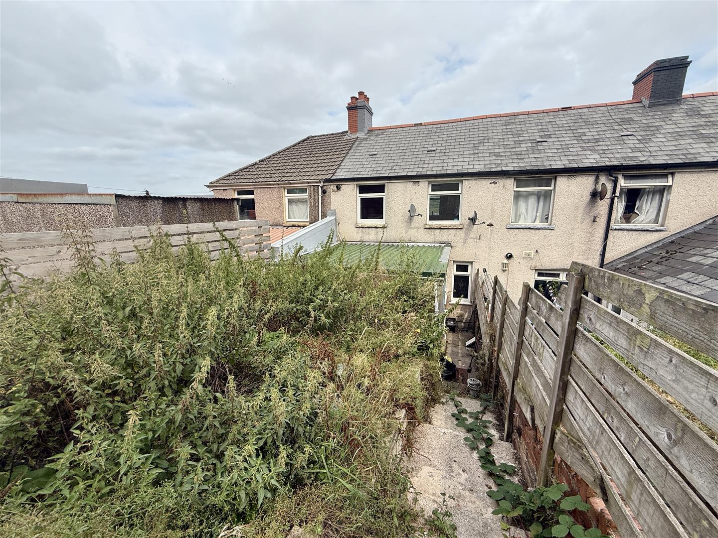 Beech Terrace, Abercwmboi, Aberdare - 20250818_131023852_iOS.jpg