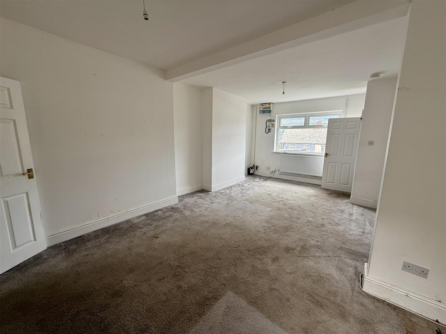 Beech Terrace, Abercwmboi, Aberdare - 20250818_130814708_iOS.jpg