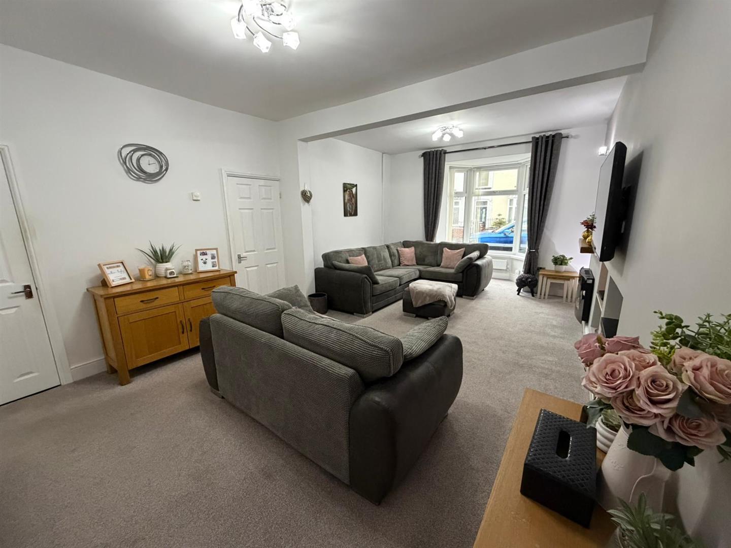 Heathfield Avenue, Glynneath, Neath - 20251127_124916000_iOS 7.jpg