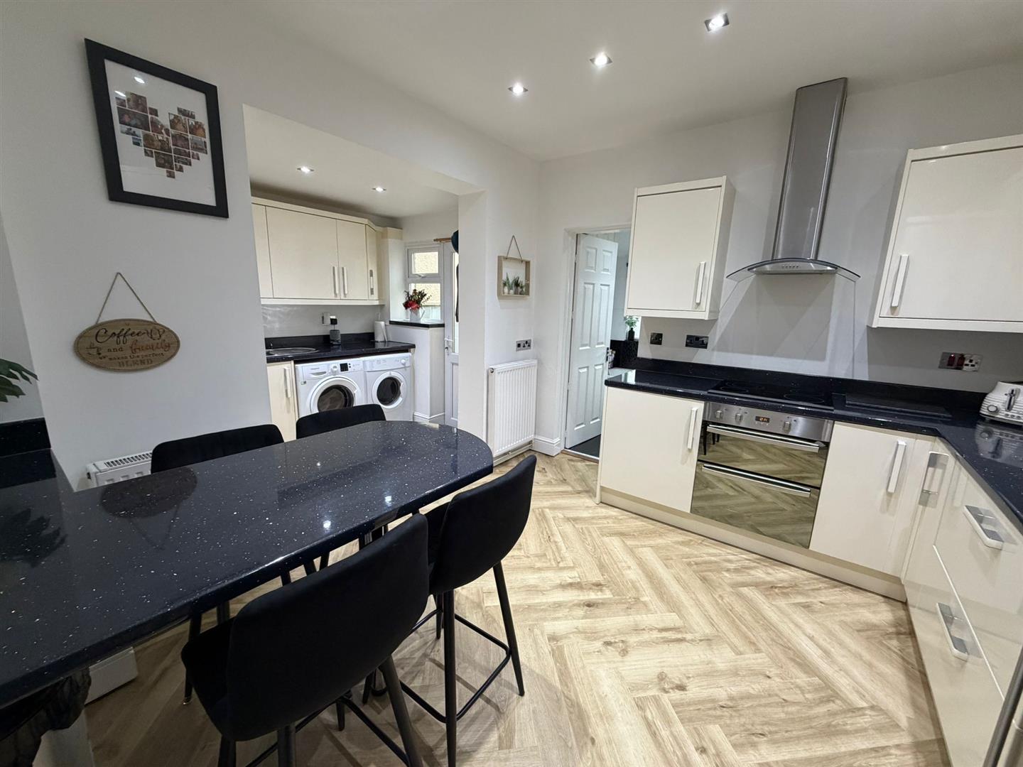 Heathfield Avenue, Glynneath, Neath - 20251127_124915000_iOS 4.jpg