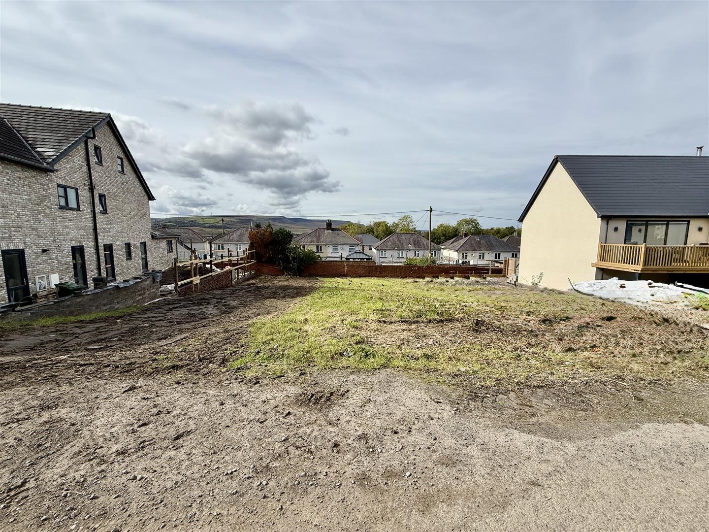 Plas-Newydd Isa, Llwydcoed, Aberdare - 20250929_111943856_iOS.jpg