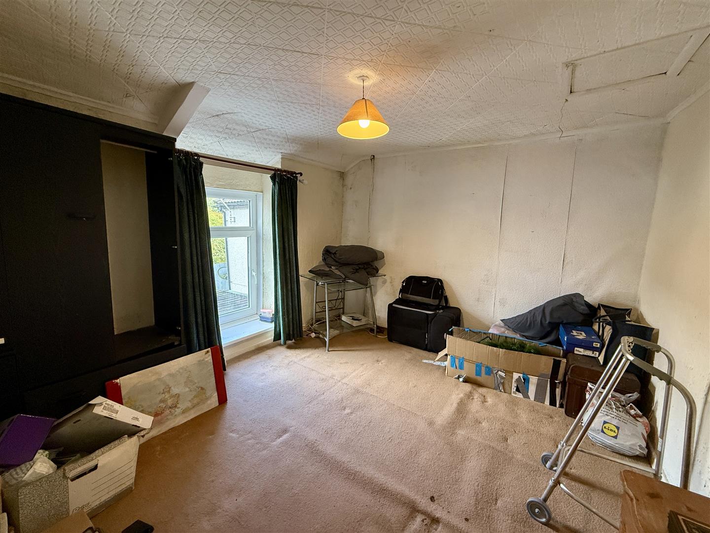 Aman Court, Cwmaman, Aberdare - 20250930_131623629_iOS.jpg