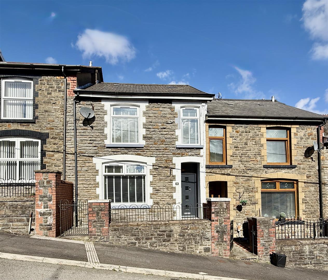 Aberpennar Street, Mountain Ash - 20250924_114119510_iOS.jpg