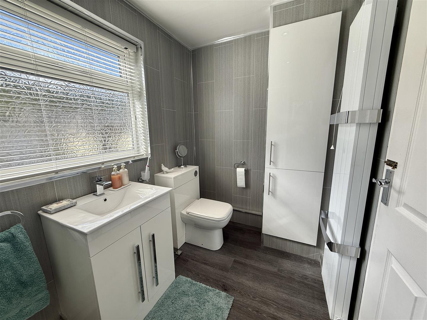 Glynhafod Street, Cwmaman, Aberdare - 20250925_115224728_iOS.jpg