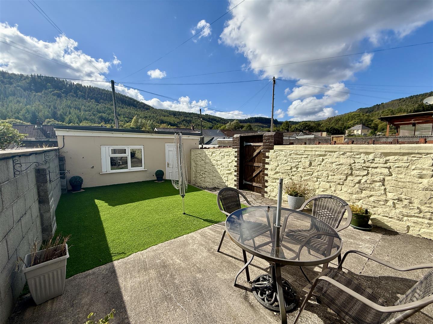 Glynhafod Street, Cwmaman, Aberdare - 20250925_115339257_iOS.jpg