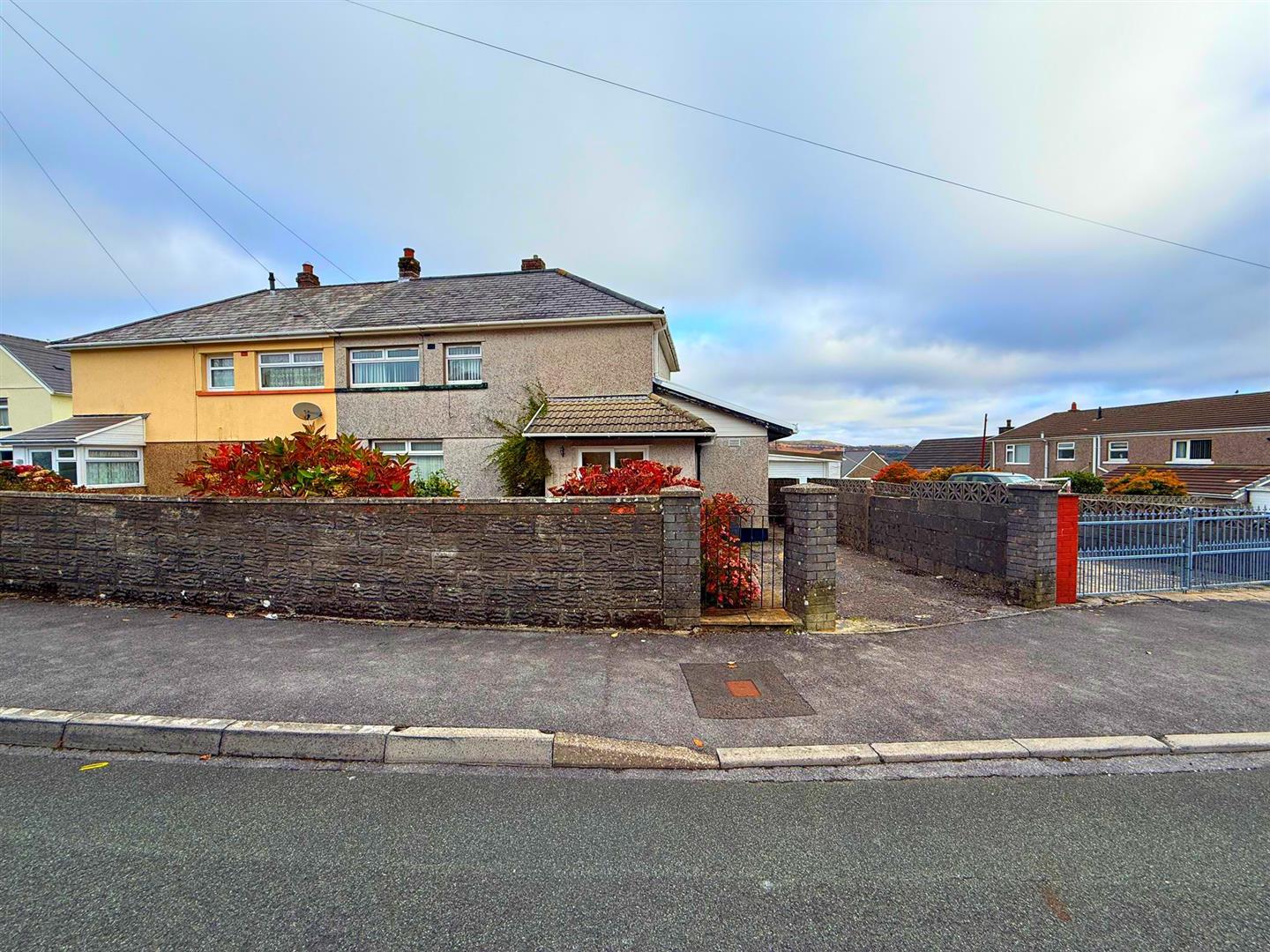 Heol Gwrangfryn, Rhigos, Aberdare - PHOTO-2025-10-14-12-07-23.jpg
