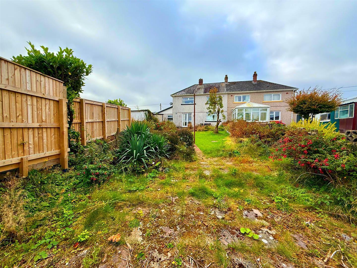 Heol Gwrangfryn, Rhigos, Aberdare - PHOTO-2025-10-14-12-07-26 1.jpg