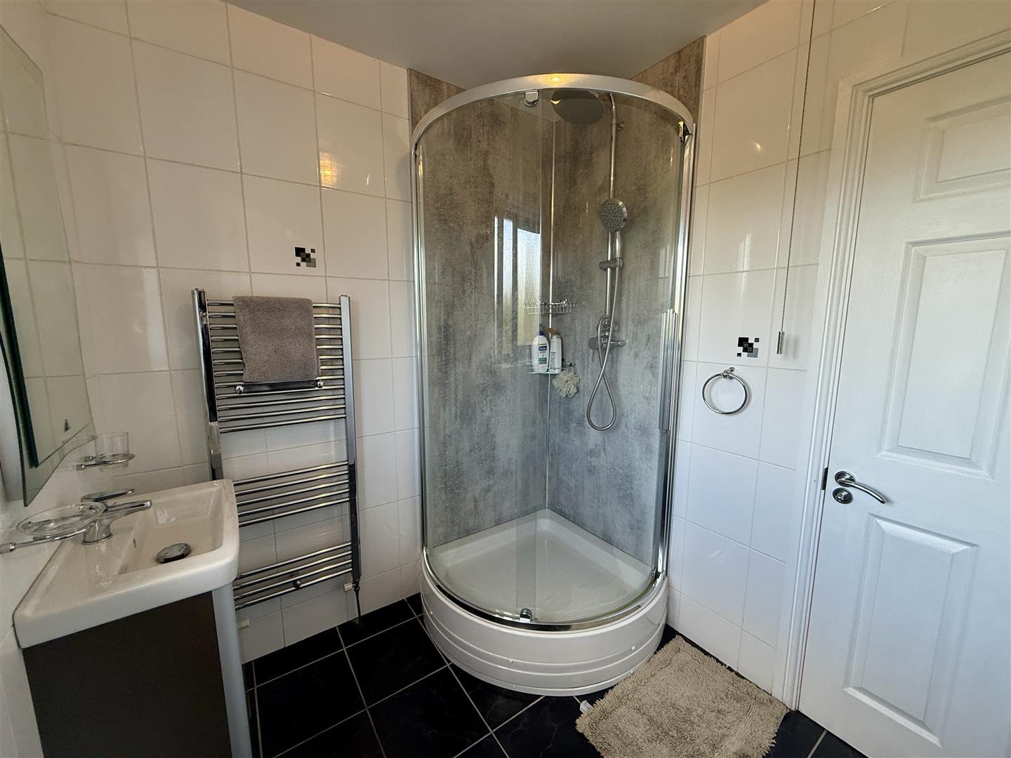 Penderyn Road, Hirwaun, Aberdare - 20251006_134615536_iOS.jpg