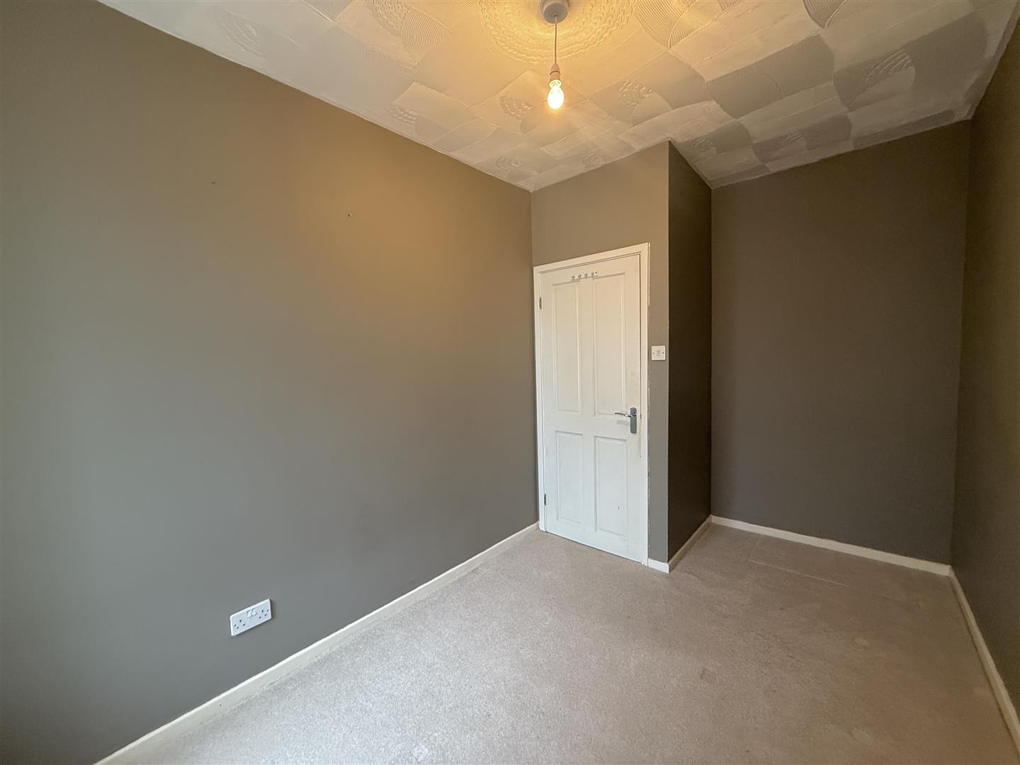 Pembroke Street, Aberdare - 20251112_113800238_iOS.jpg