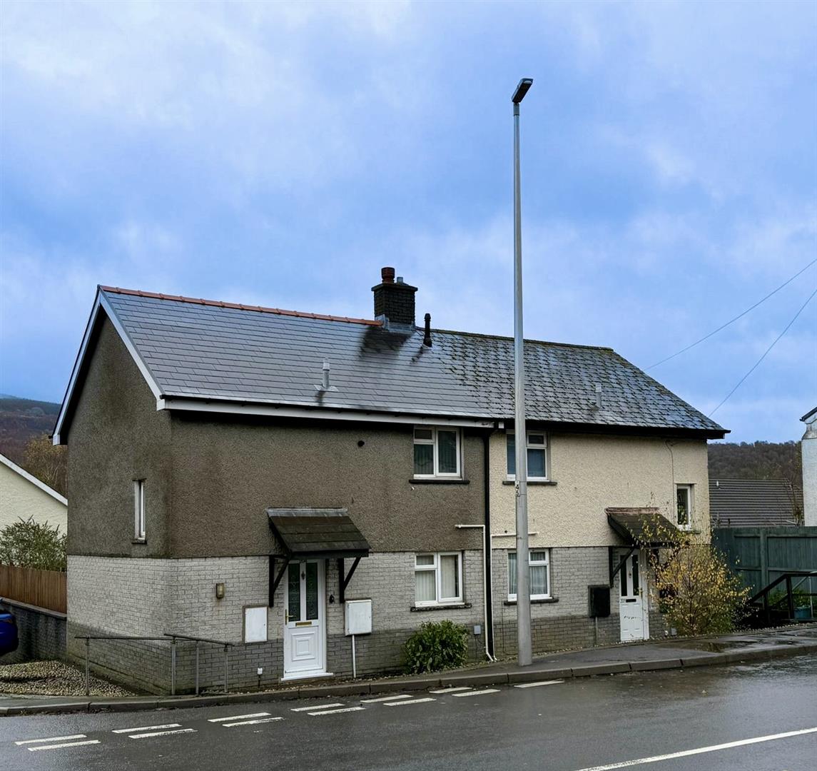 Cardiff Rd, Aberaman, Aberdare - 20251111_153756000_iOS.jpg