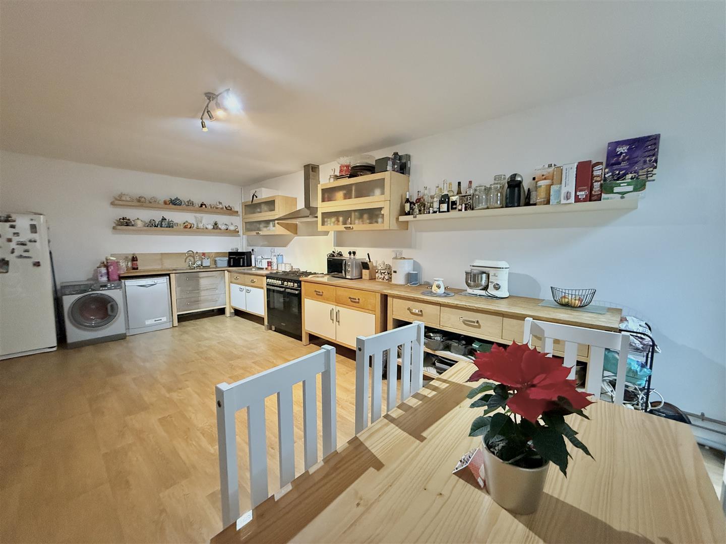 Bethel Place, Hirwaun, Aberdare - 20251218_113913398_iOS.jpg