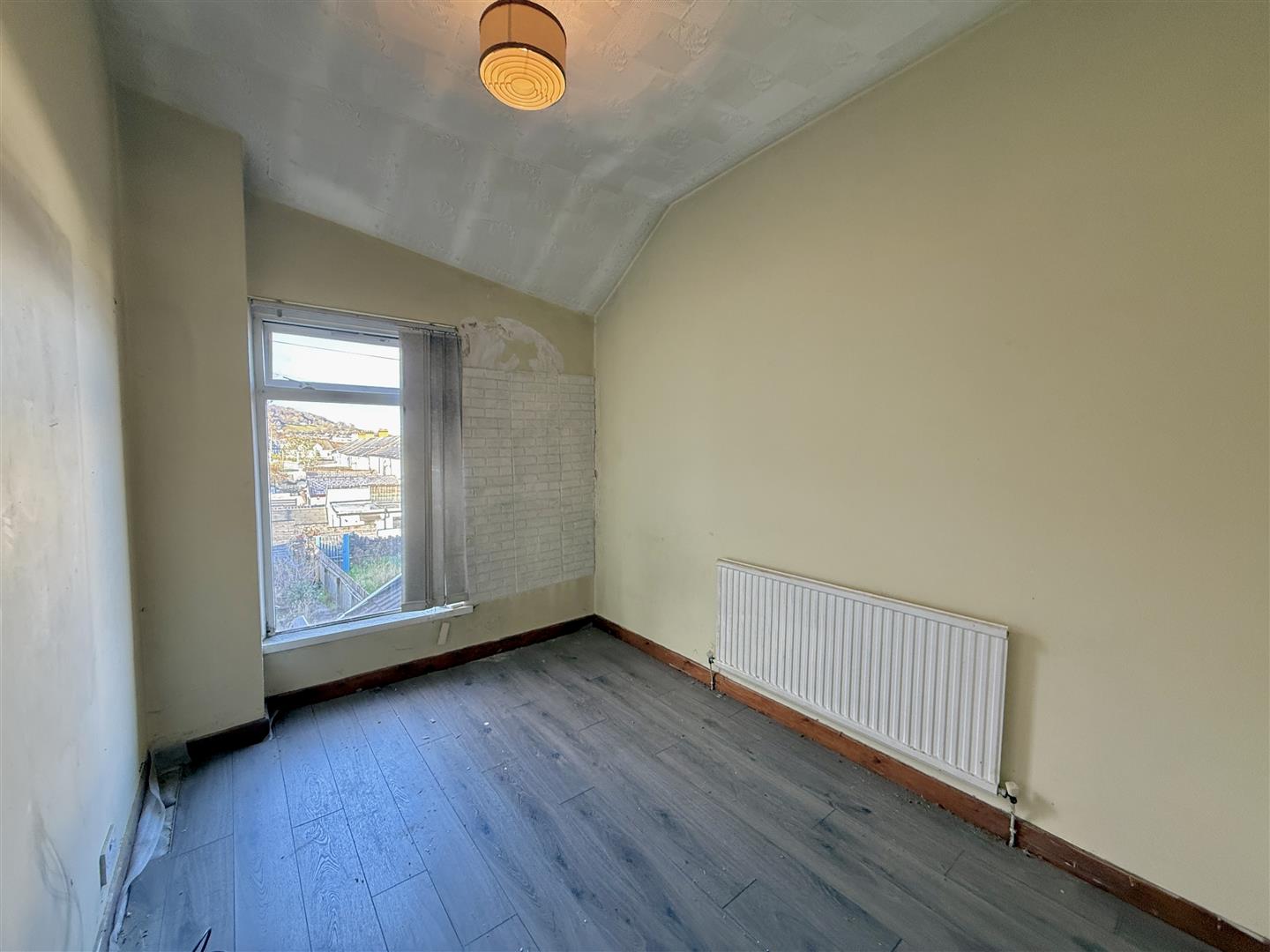 Cromer Street, Abercwmboi, Aberdare - 20251119_100403106_iOS.jpg