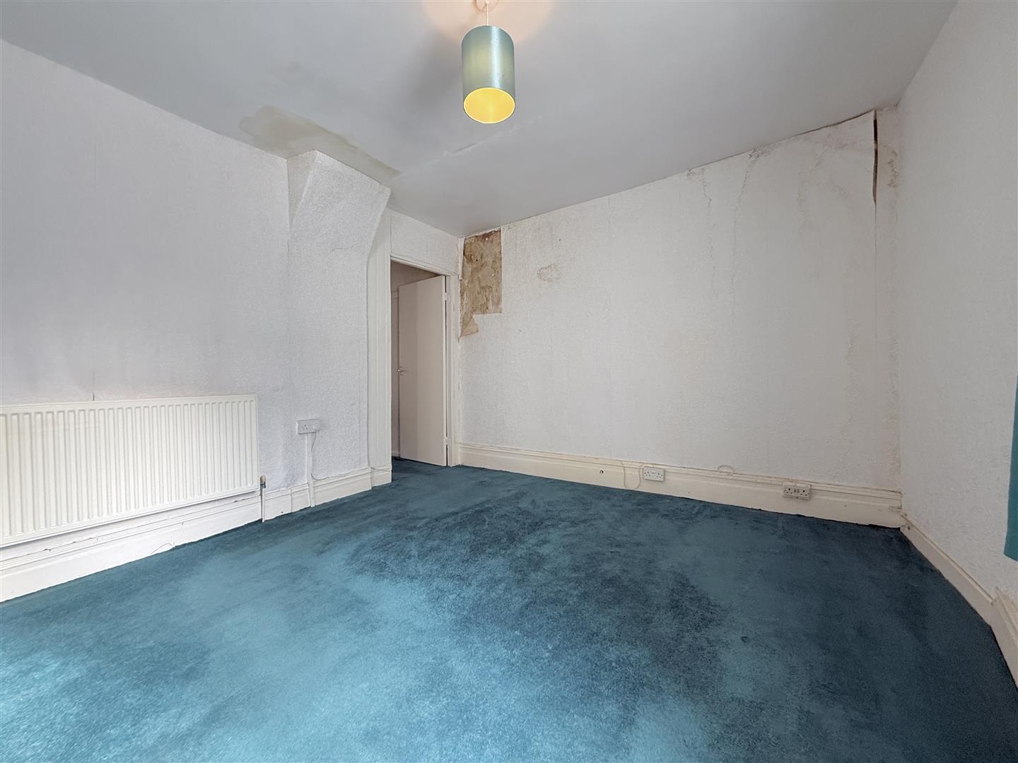 Glanaman Road, Cwmaman, Aberdare - 20260224_110445787_iOS.jpg