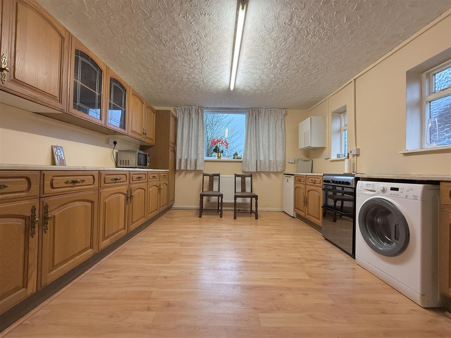 Hillbrook Close, Aberdare - 20260120_122601332_iOS.jpg