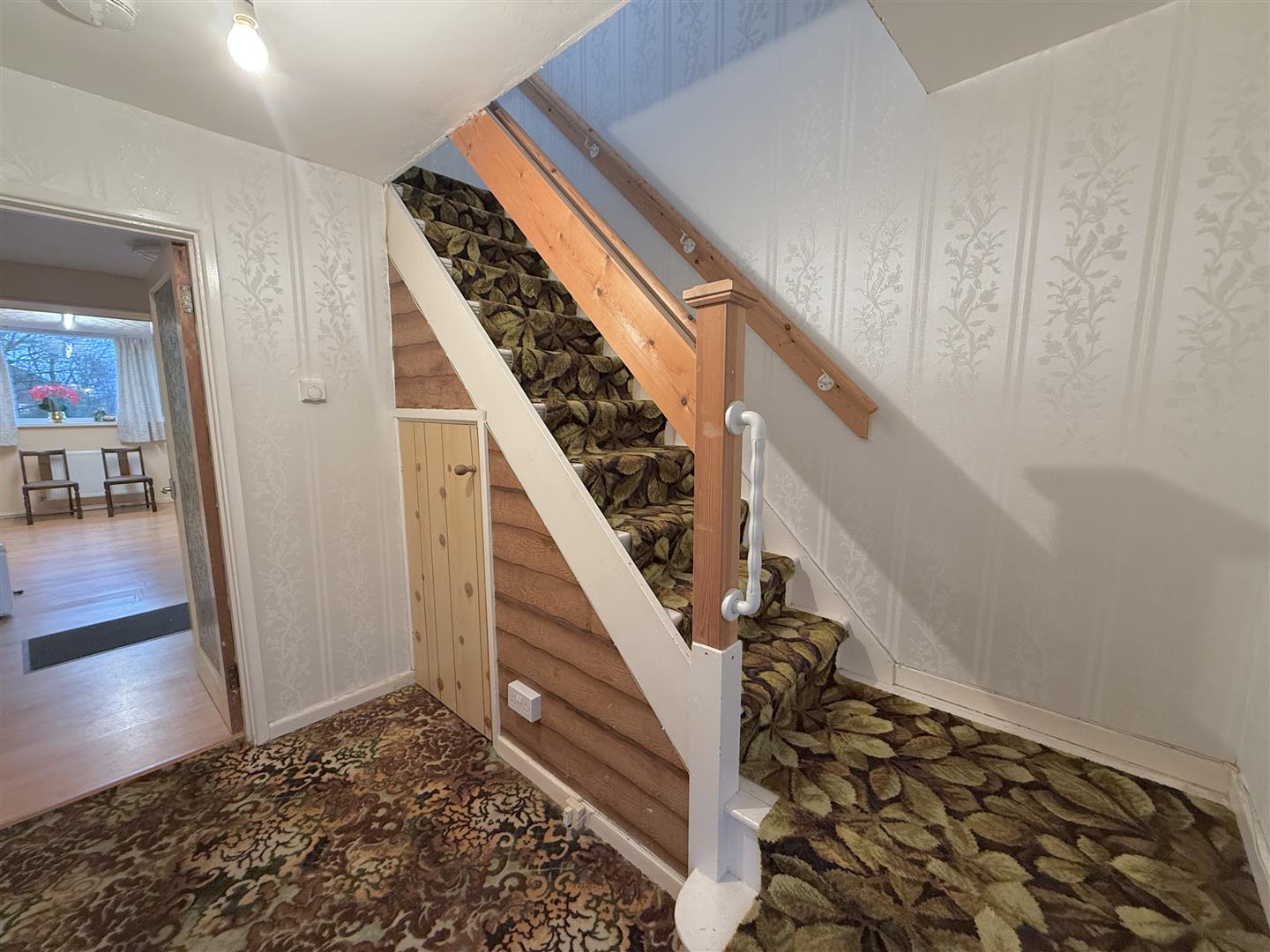 Hillbrook Close, Aberdare - 20260120_122528386_iOS.jpg