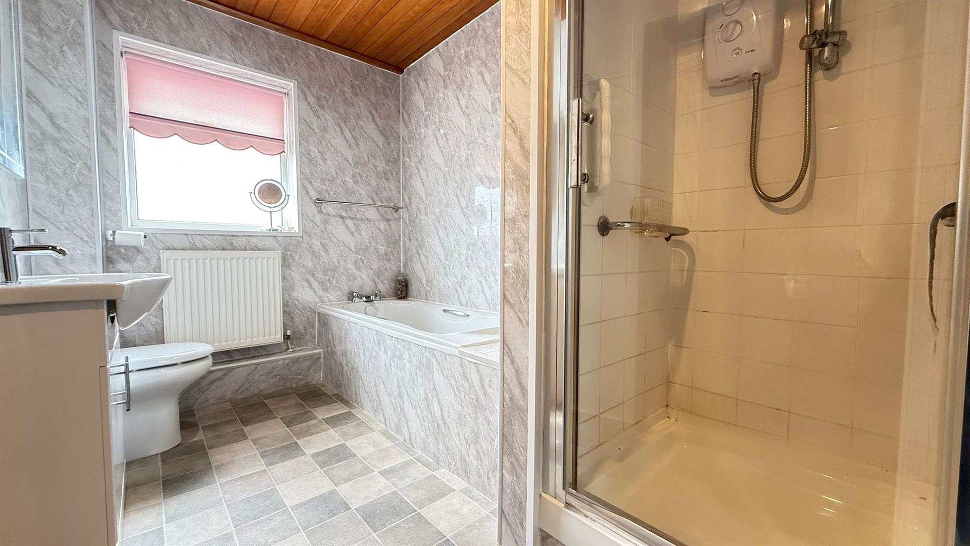 Brynffynon Close, Aberdare - 20260306_162214000_iOS.jpg