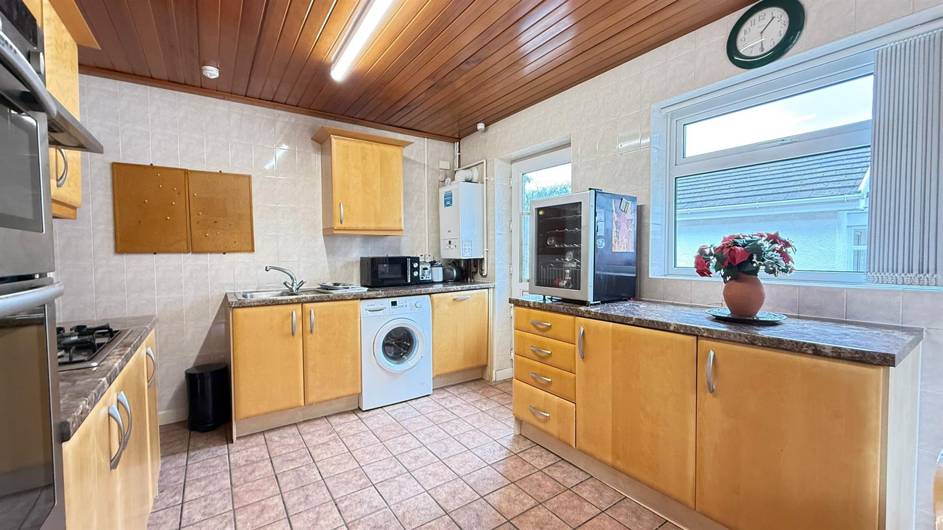 Brynffynon Close, Aberdare - 20260306_162218000_iOS 2.jpg