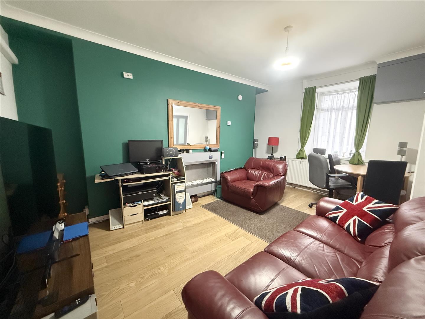 Davis Street, Aberdare - 20260114_150126469_iOS.jpg