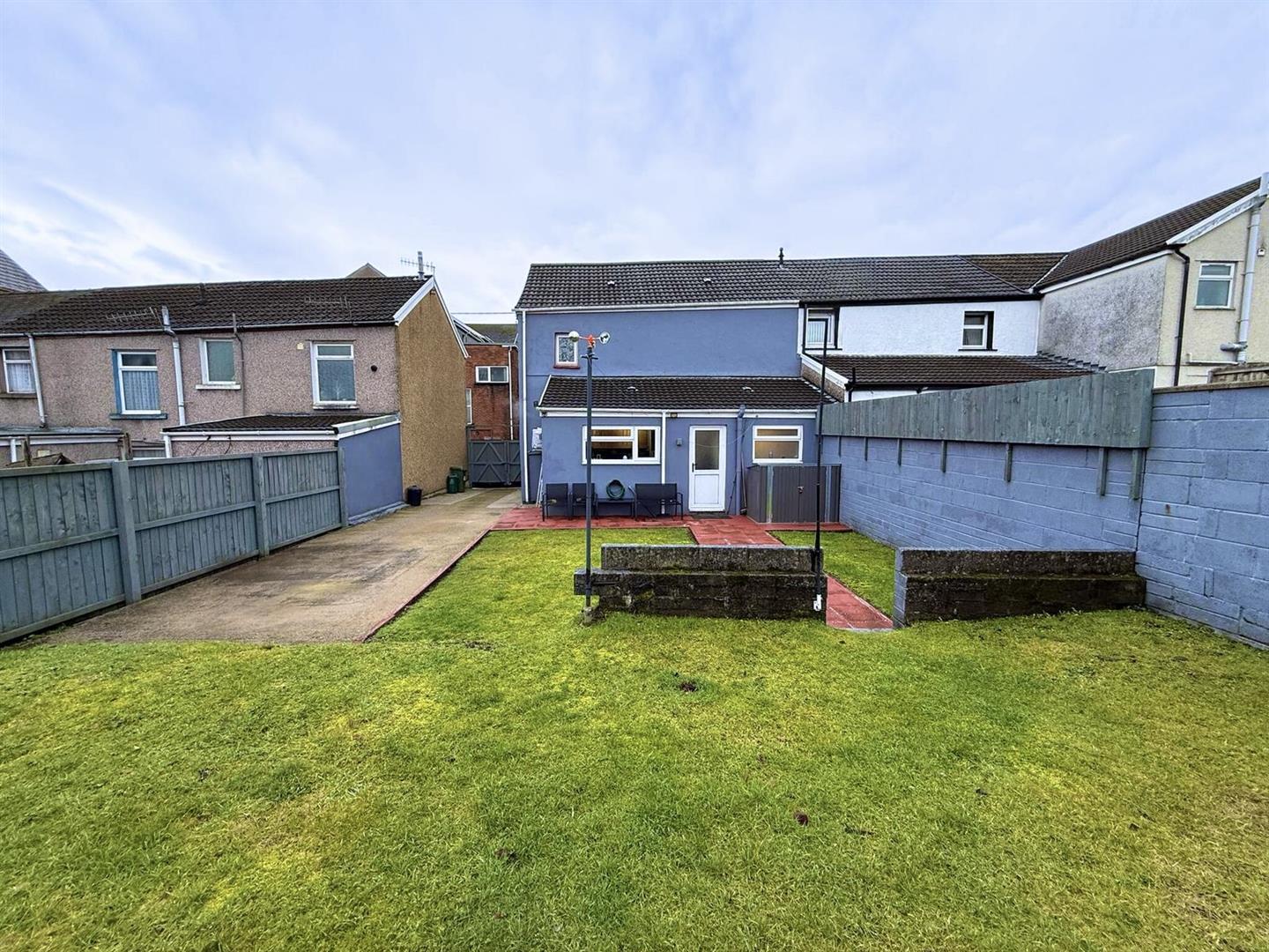 Davis Street, Aberdare - 20260115_065141000_iOS.jpg