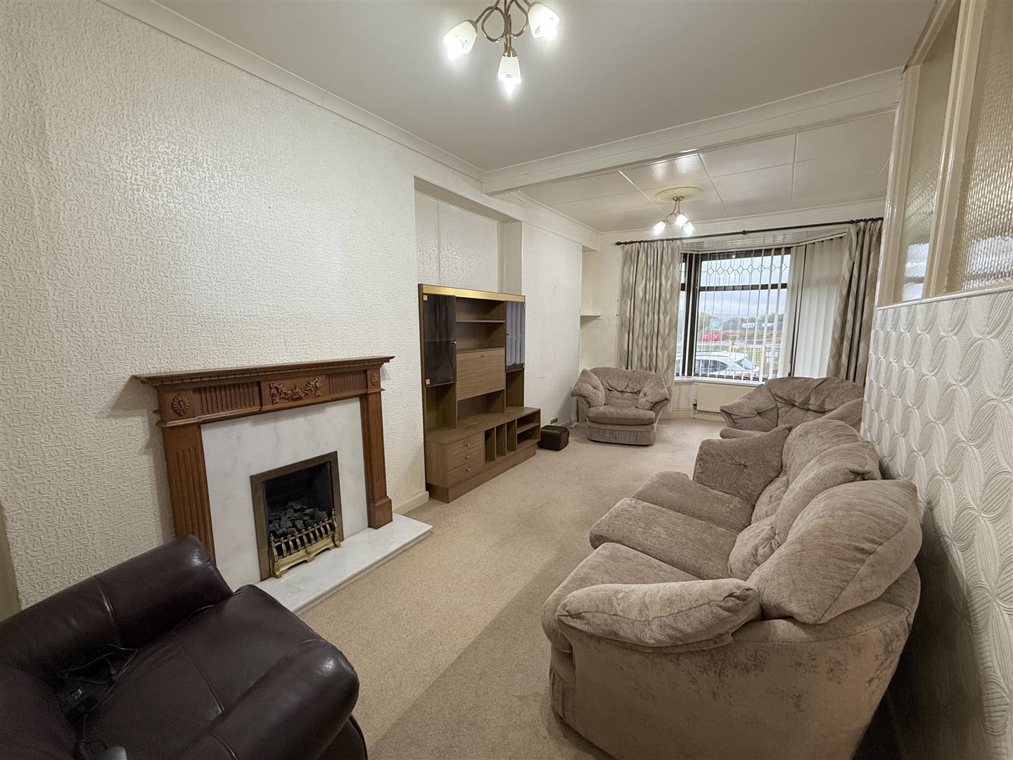 Holford Terrace, Cwmdare, Aberdare - 20260120_103710958_iOS.jpg