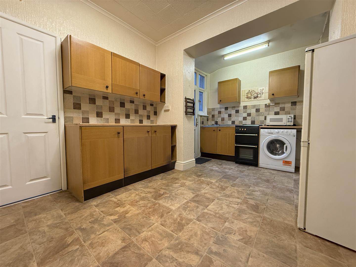 Holford Terrace, Cwmdare, Aberdare - 20260120_104447698_iOS.jpg