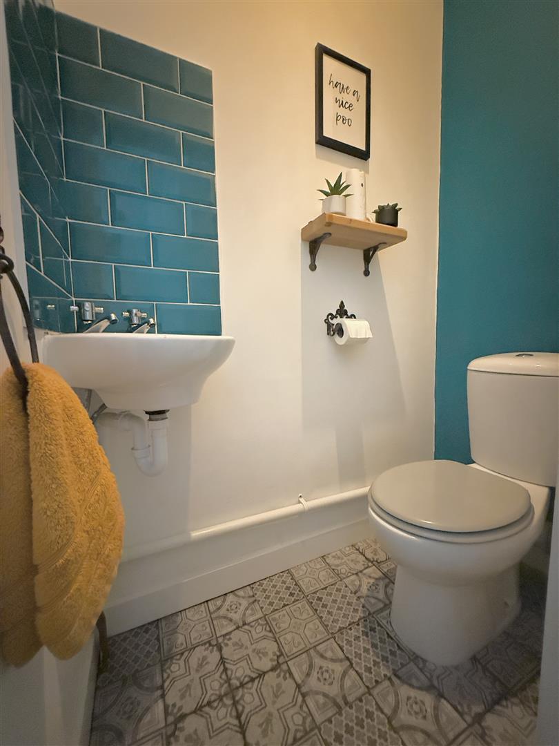Kingsbury Place, Cwmaman - 20260123_110824482_iOS.jpg