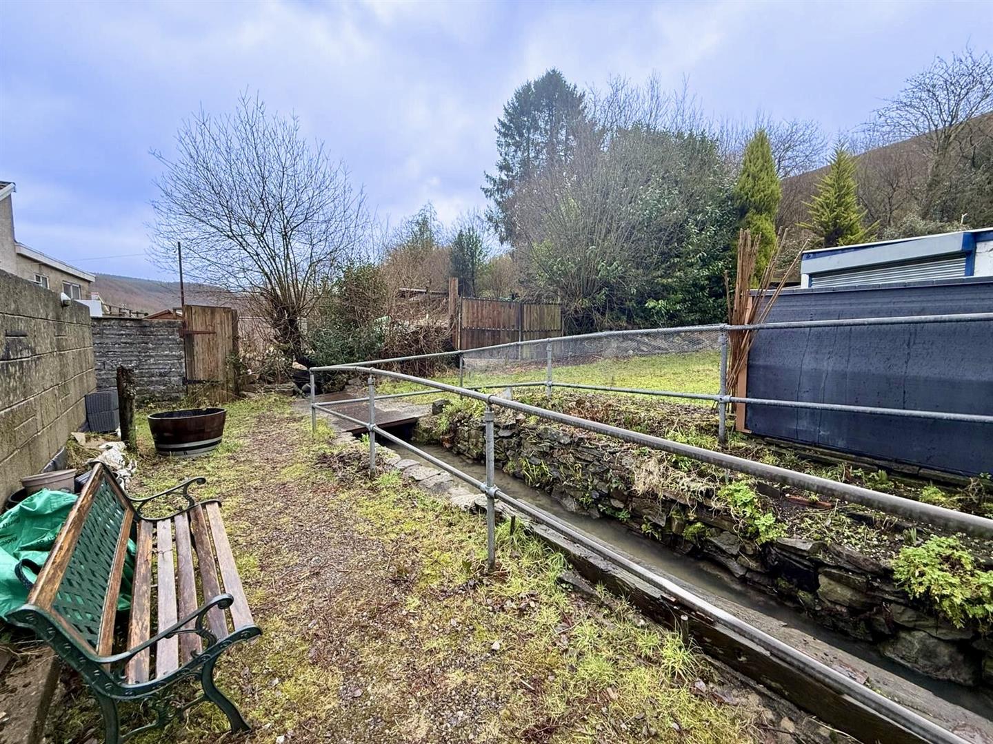 Kingsbury Place, Cwmaman - 20260123_124612000_iOS 1.jpg
