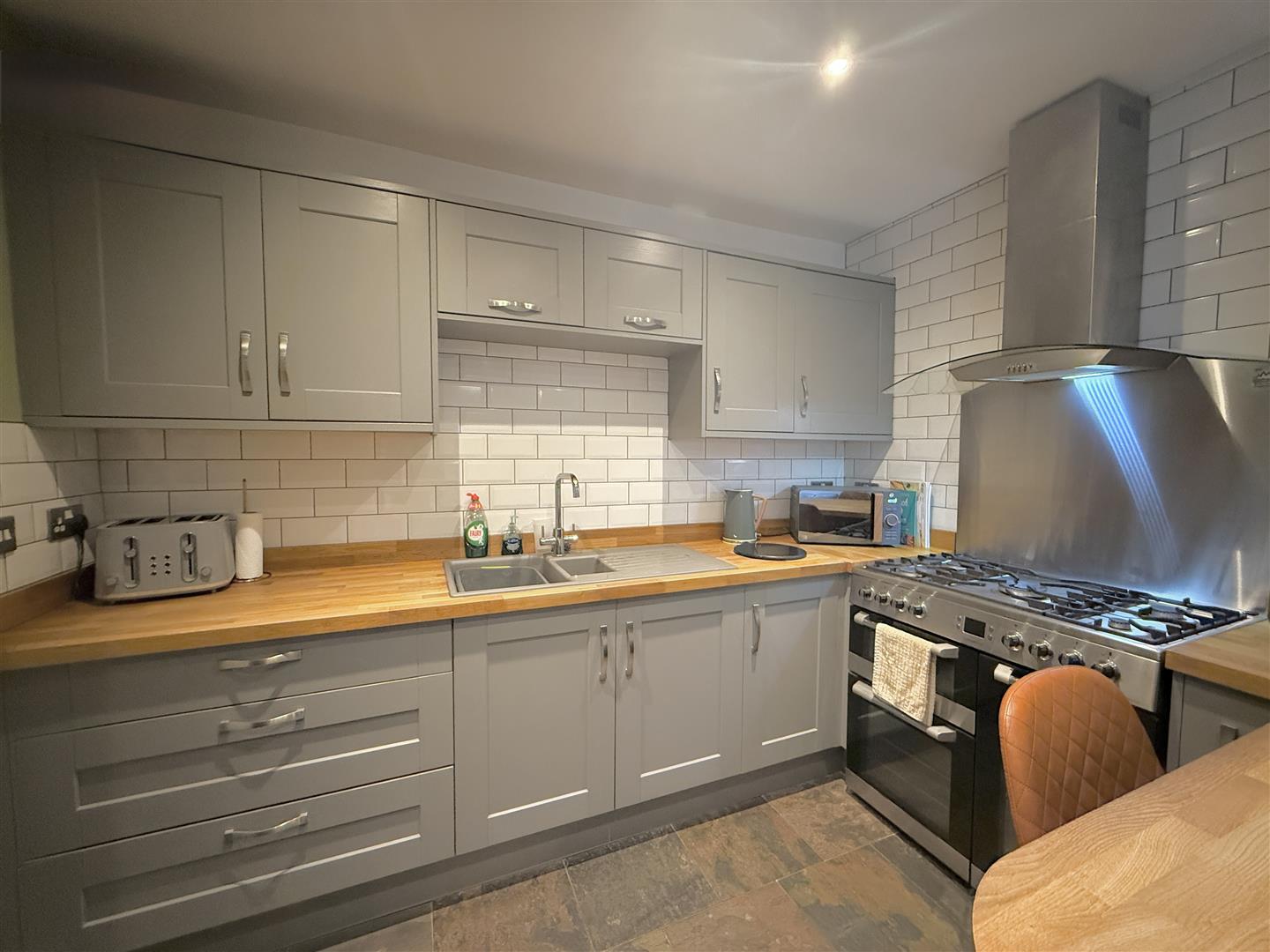 Kingsbury Place, Cwmaman - 20260123_105012474_iOS.jpg