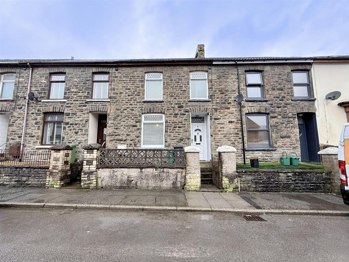 Thompson Street, Ynysybwl, Pontypridd - 20260130_200320000_iOS 1.jpg