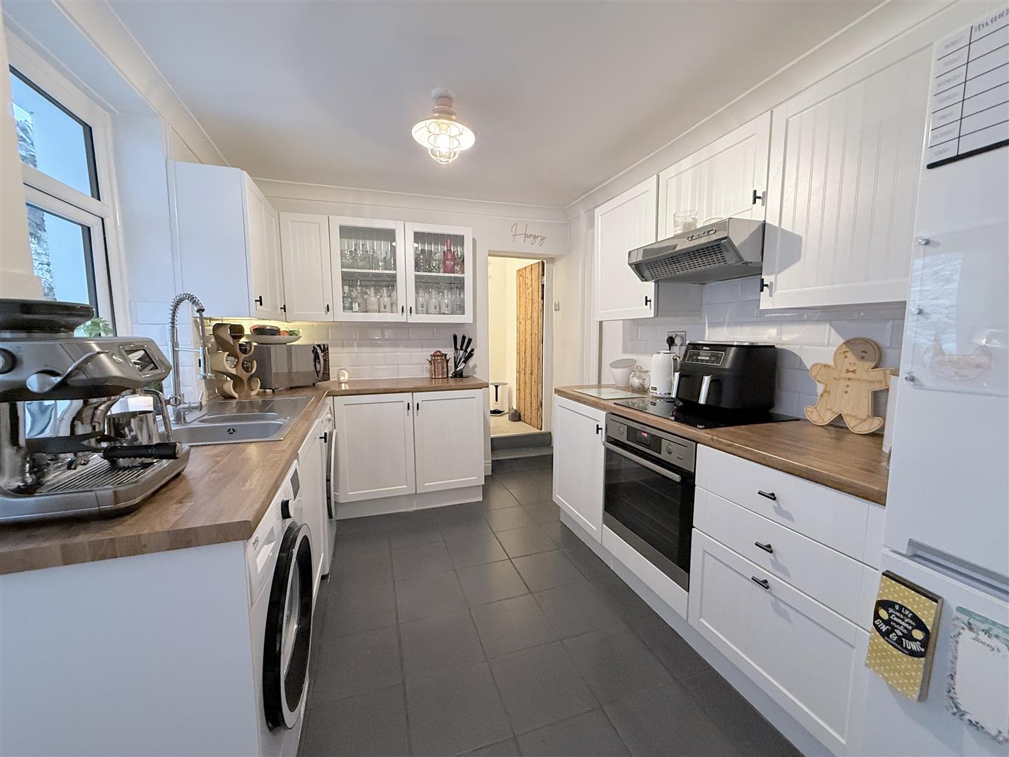 Thompson Street, Ynysybwl, Pontypridd - 20260130_143944909_iOS.jpg