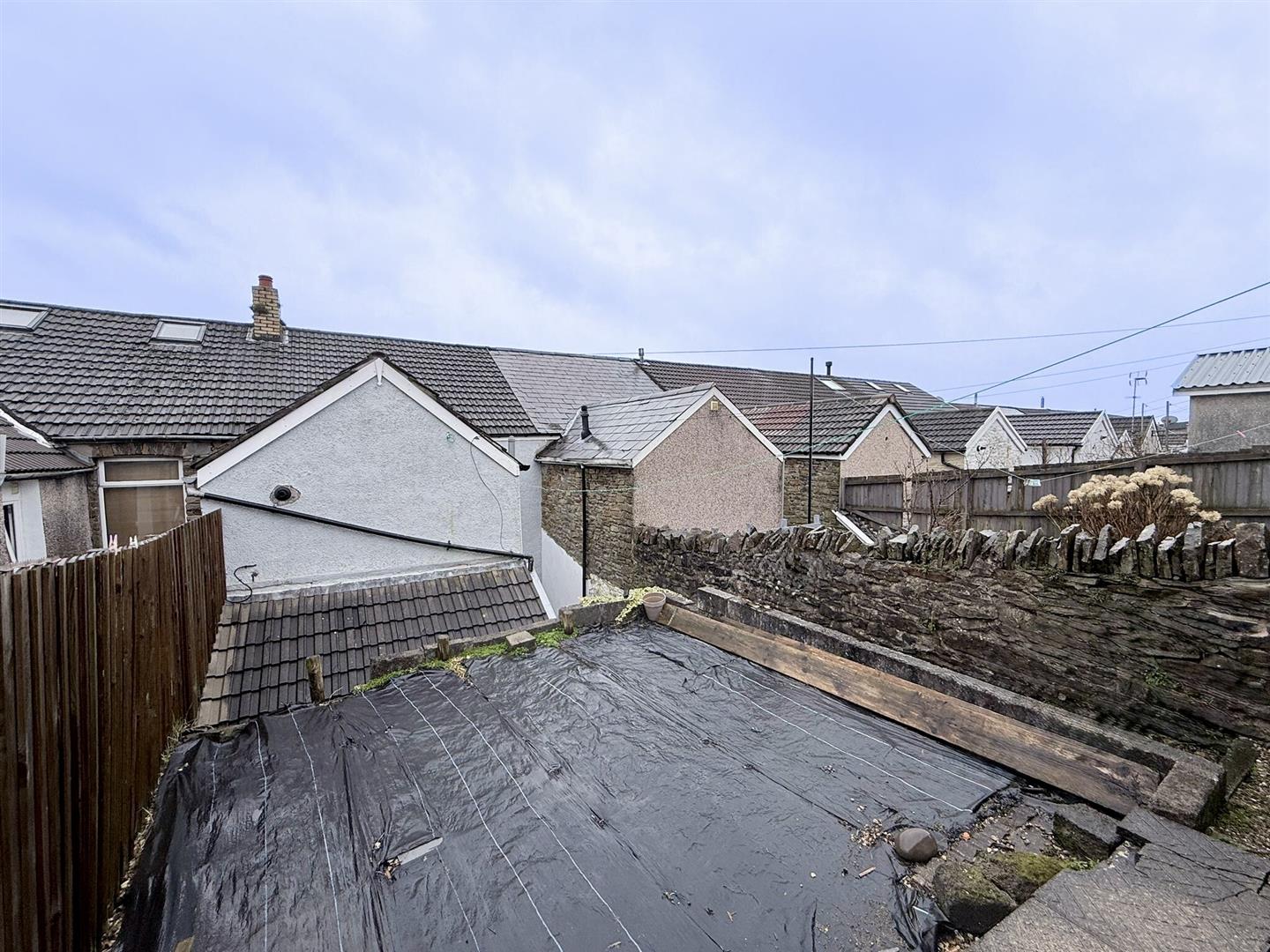 Thompson Street, Ynysybwl, Pontypridd - 20260130_200320000_iOS 2.jpg