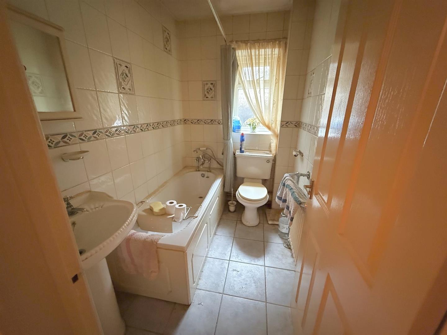Cenarth Drive, Aberdare - 20260211_151956000_iOS 1.jpg