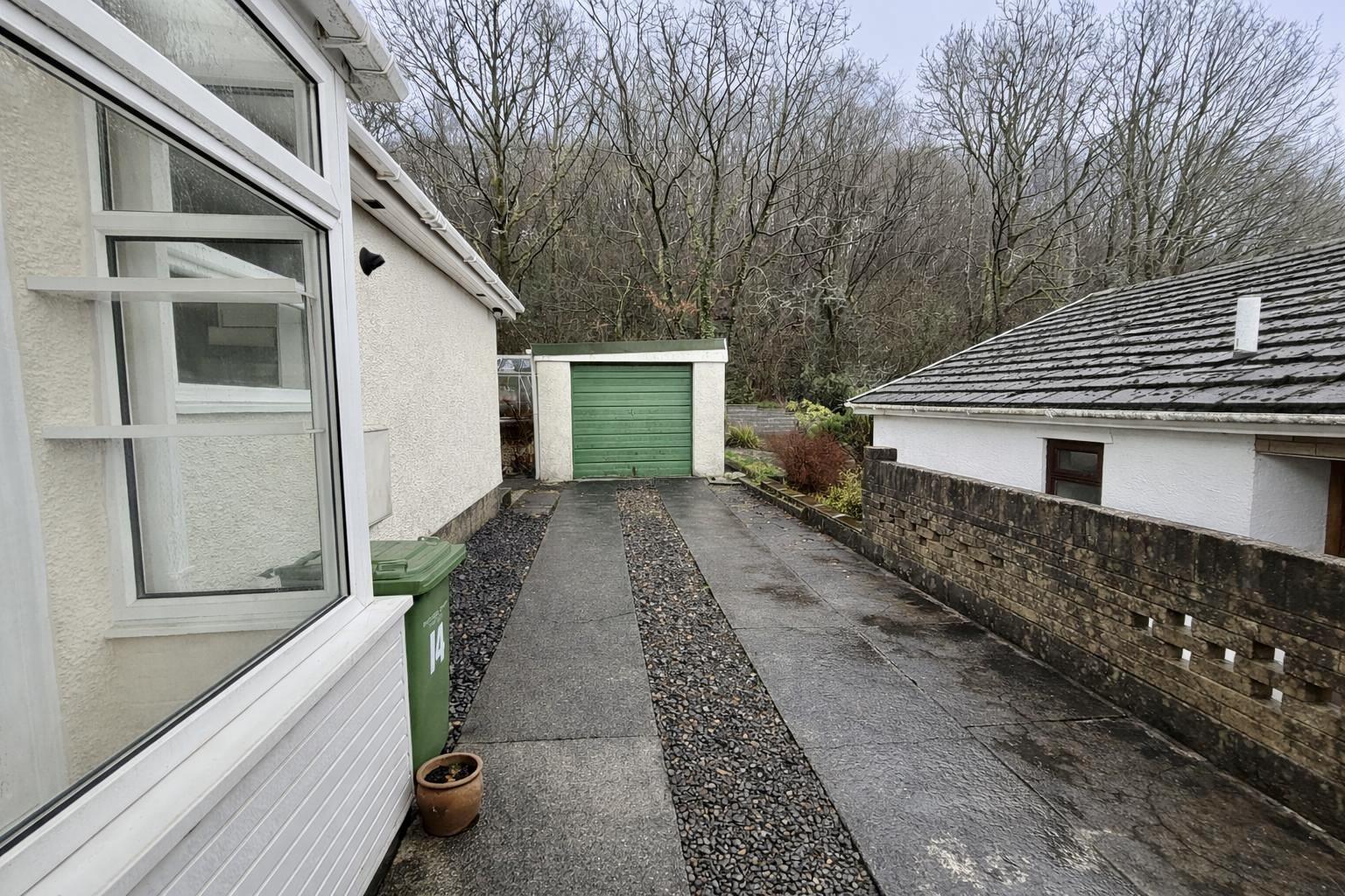Cenarth Drive, Aberdare - 20260211_151954000_iOS 7.jpg