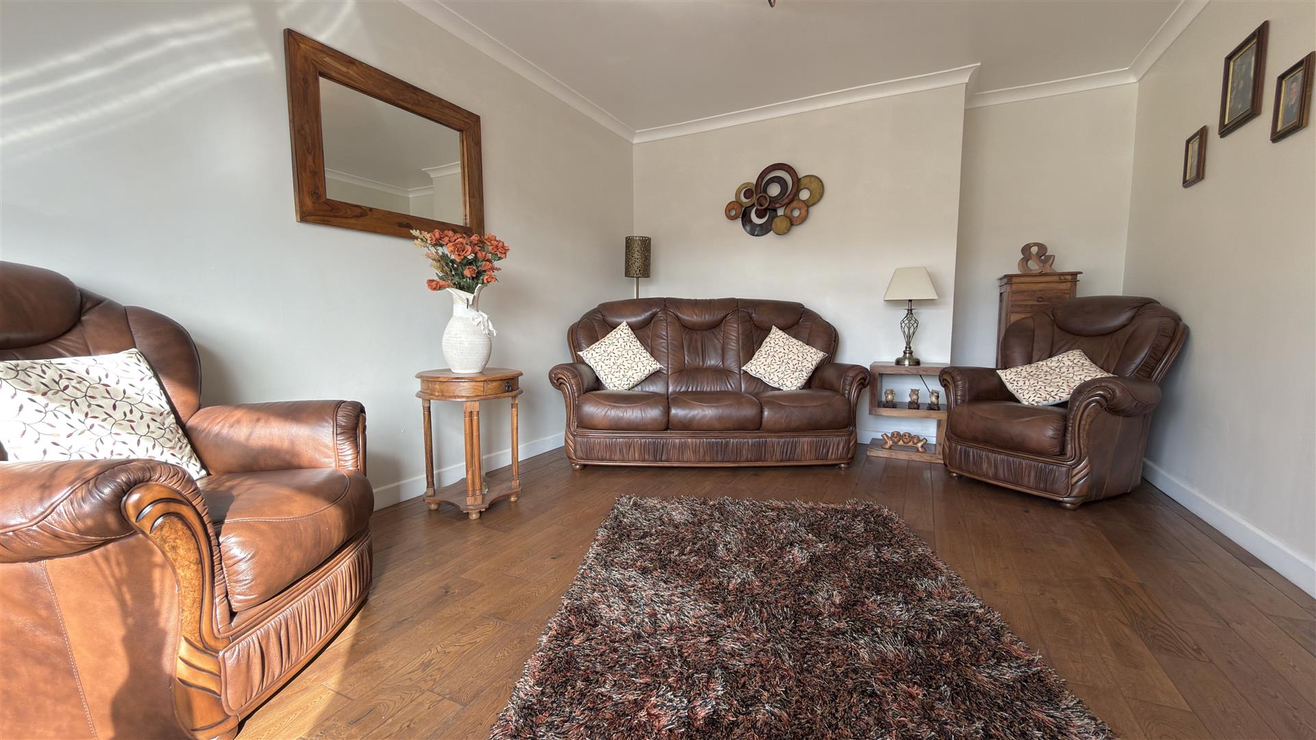 Fairfield Close, Cwmbach - 20260313_100028246_iOS.jpg