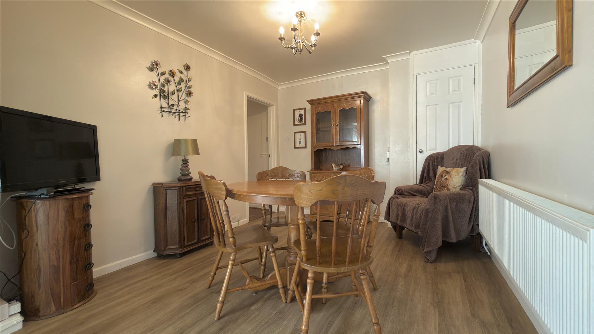 Fairfield Close, Cwmbach - 20260313_100607273_iOS.jpg