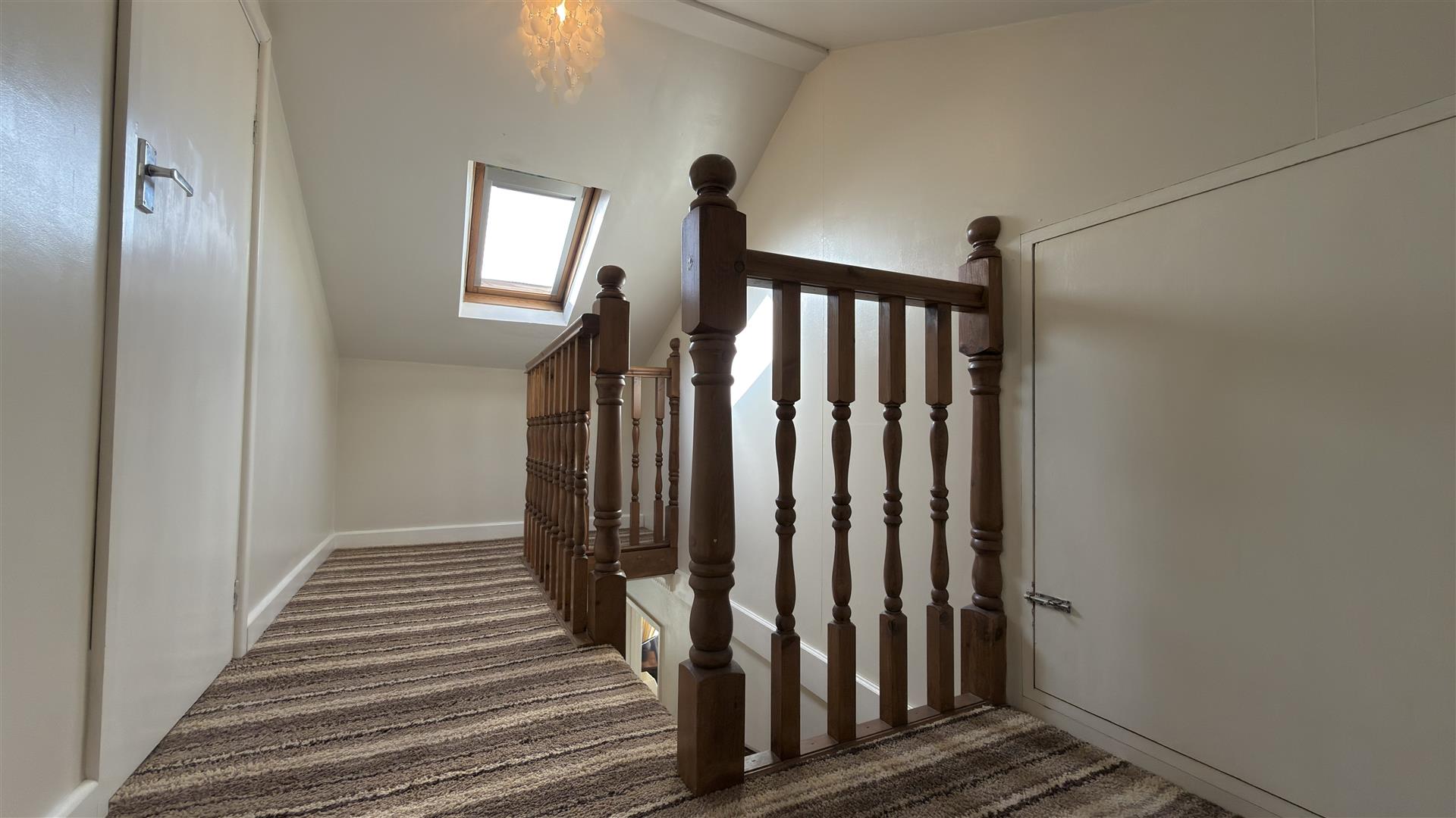 Fairfield Close, Cwmbach - 20260313_095719796_iOS.jpg